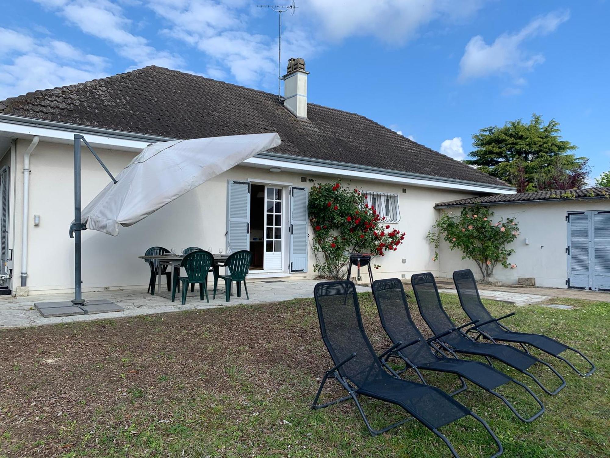 Les Cormiers Villa Chailles  Luaran gambar